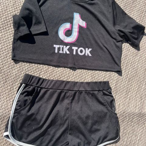 Tik Tok topp og shorts, str 170 / XS