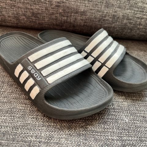 Sway sandal/flip flop, str. 35