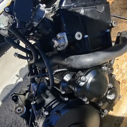 Gsxs/Gsr 750 dele motor