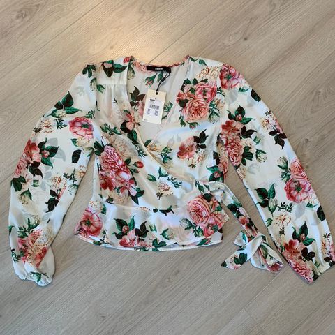 Bluse fra Bikbok