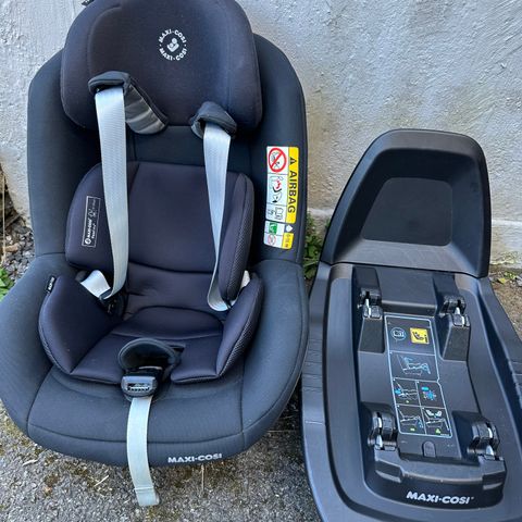 Maxi-Cosi FamilyFix3 Bilstolbase + Pearl Pro 2( fra 6 mnd og opp til 4 år).