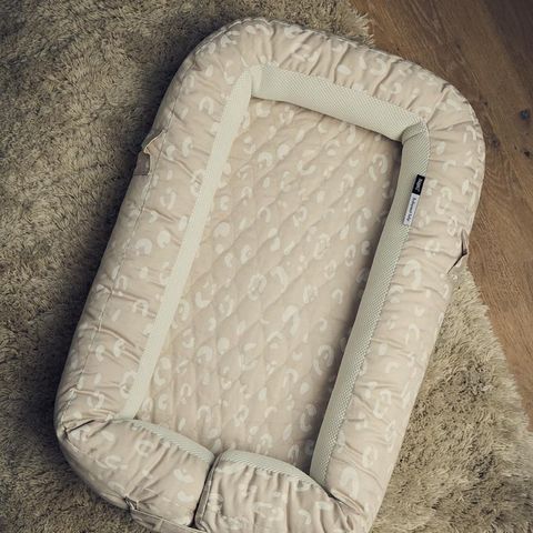 Najell babynest tulip