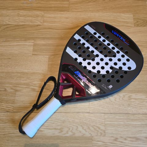 Bullpadel Vertex 04 Comfort 2024 padelracket