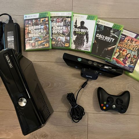 Xbox 360 Slim + kinect