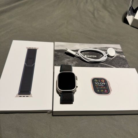 Apple watch Ultra 2 49mm Titanium Blue/Black TL M/L