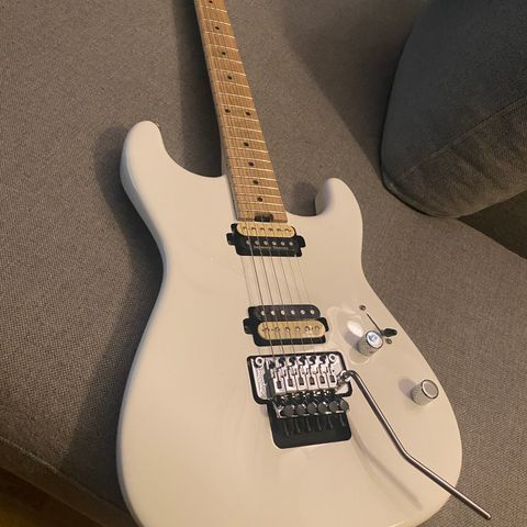 Charvel pro mod sd1