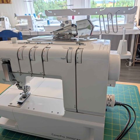 Janome CoverPro 2000CPX