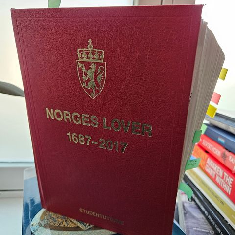 Norges Lover pensum bok