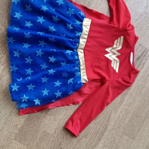 Wonder Woman kostyme str. 86/92