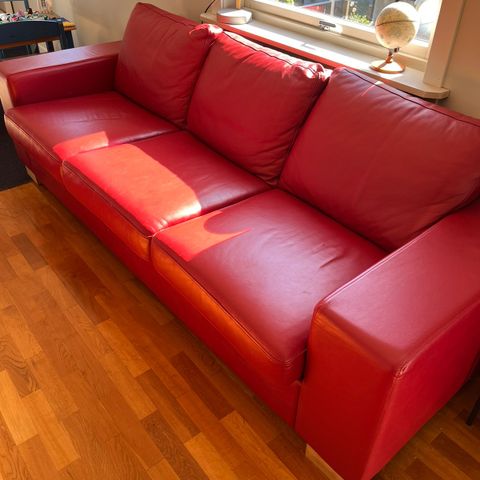 Fagmøbler sofa 3 seter rødt skinn