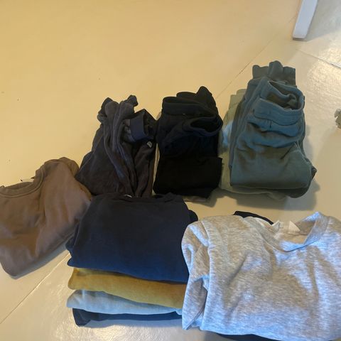 Joggebukser og gensere h&m str 110