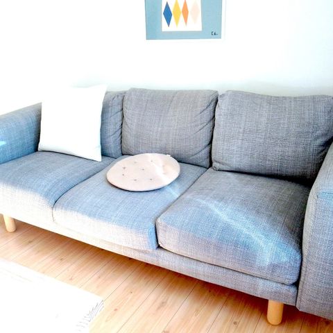 Nydelig, Stilren Design, Norsborg 3-seter Sofa