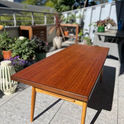 Teak salongbord