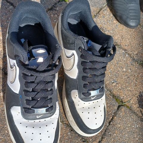 Nike air Airforce 1, str 40