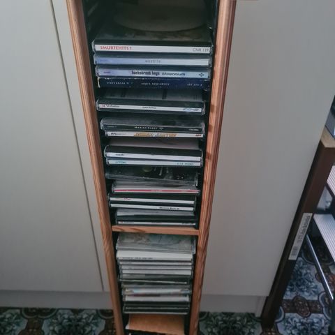 CD holder