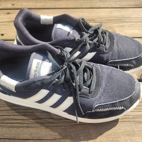 Adidas Joggesko