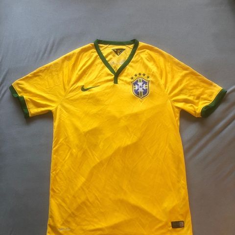 Brasil VM-drakt fra 2014 med Neymar