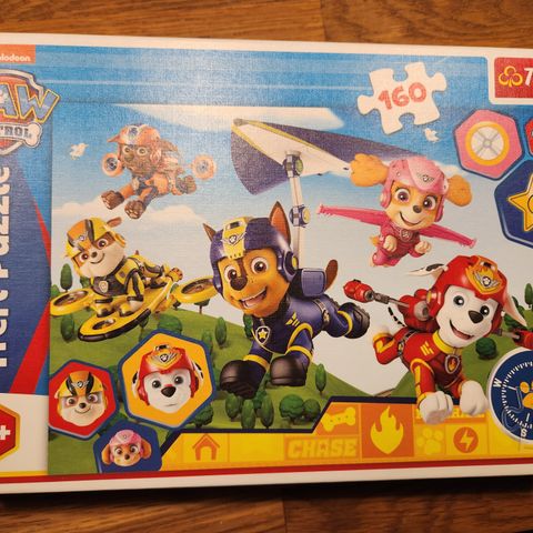 3 bokser med totalt 6 paw patrol puslespill