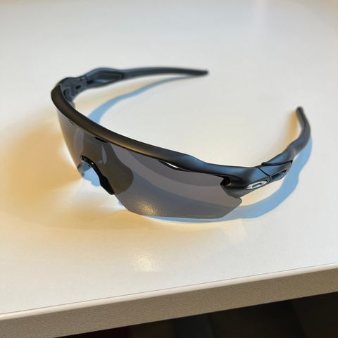 Oakley Radar str- XS, solbriller.