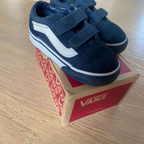 Vans str. 22