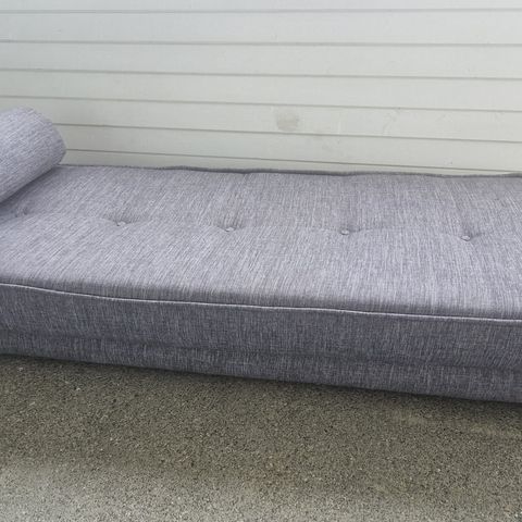 SOVESOFA/DAYBED