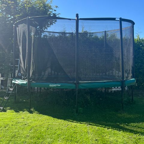 North trampoline