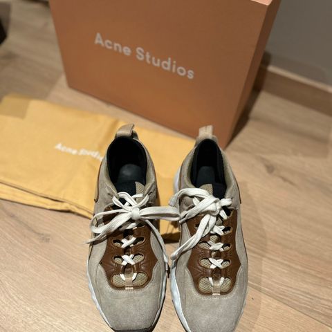 Acne Manhattan sneakers