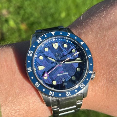 Zelos Mako GMT m/blå meteorittskive