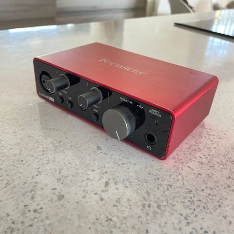 Scarlet Focusrite Solo