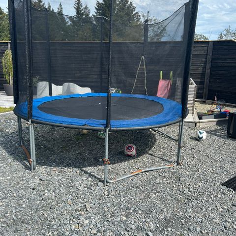 Trampoline