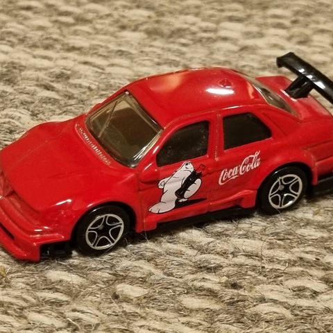 Alfa Romeo 155 med Coca-Cola reklame