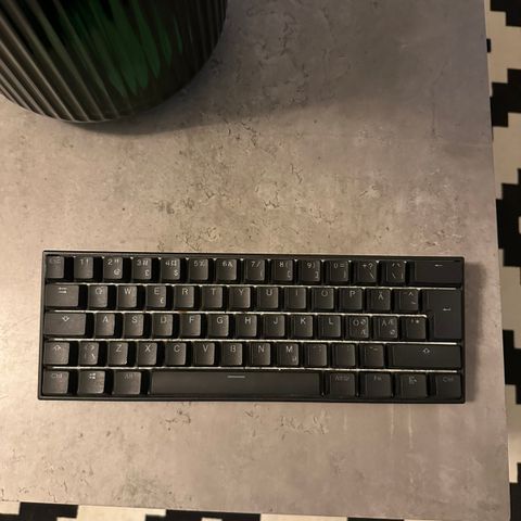 Tradløst gaming tastatur