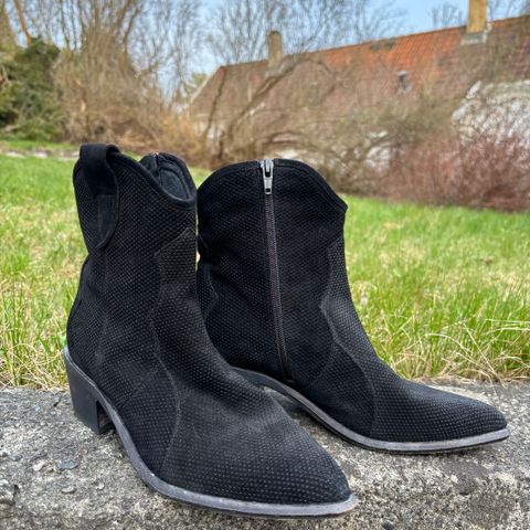 Laura Bellariva boots