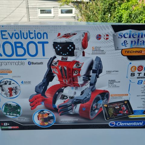 Play Evolution robot