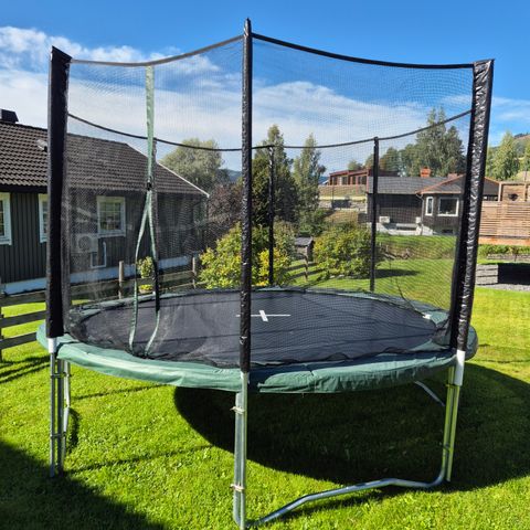 Trampoline