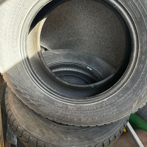 Nokian Hakkapeliita R3 SUV 215/65 R16