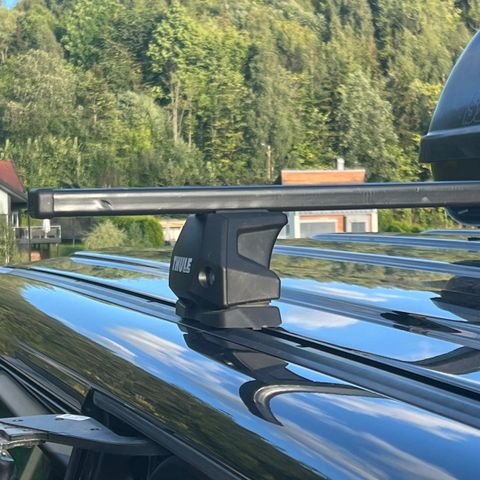 Thule squarebar 135cm