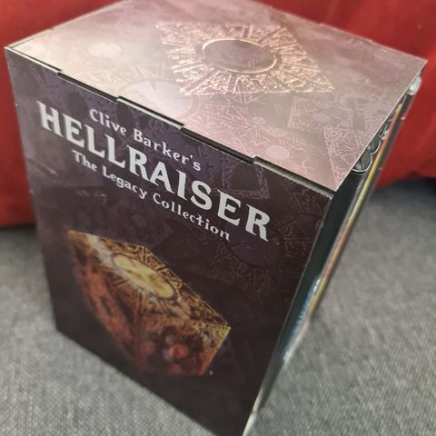 6stk Hellraiser dvd filmer med custom laget samleboks