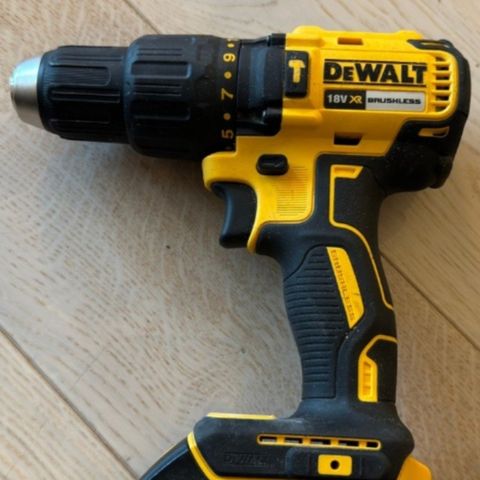 DeWalt DCD778 slagdrill m 1 batteri