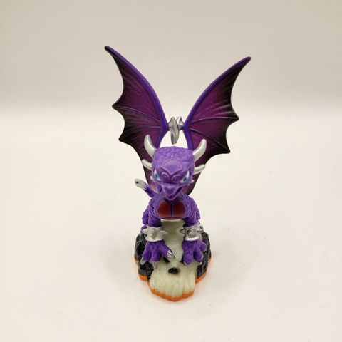 SKYLANDERS Giants: CYNDER