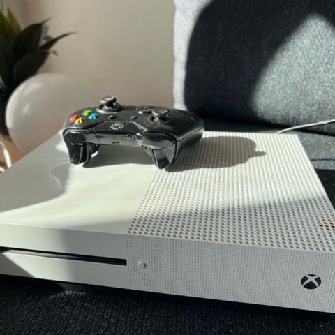 Xbox One S