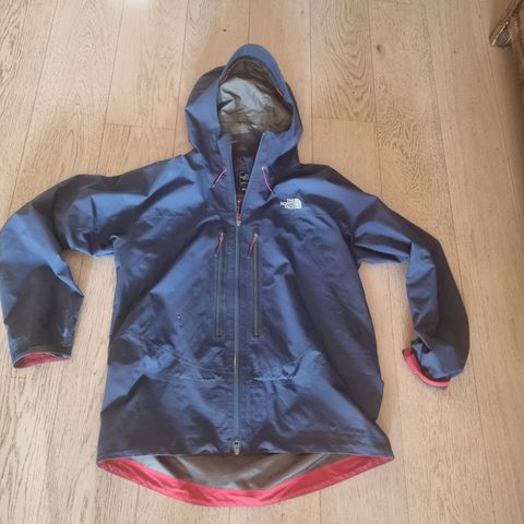 Tidløs og suveren skalljakke fra North Face str. XL