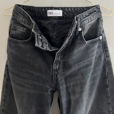 Baggy jeans fra Zara str. 34