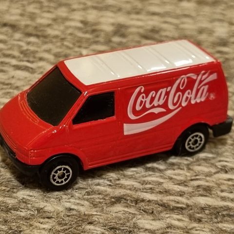 Volkswagen Caravelle med Coca-Cola reklame