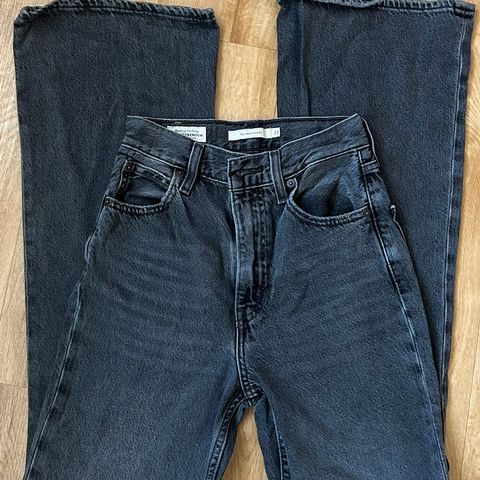 Levi’s 70’s High Flare Jeans