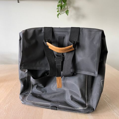 Basil Sykkelveske Urban Dry Shopper