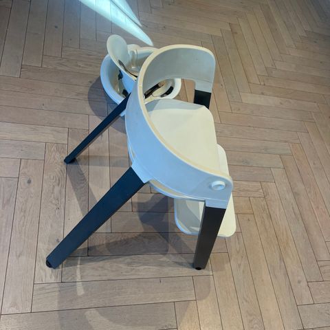 Stokke steps hvit stol