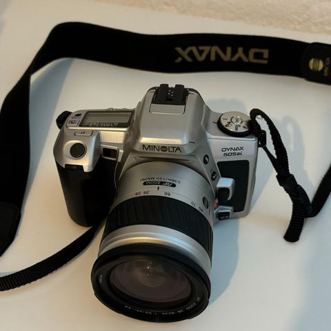 Minolta Dynax 505si Analogt kamera