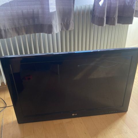 LG 32’ TV