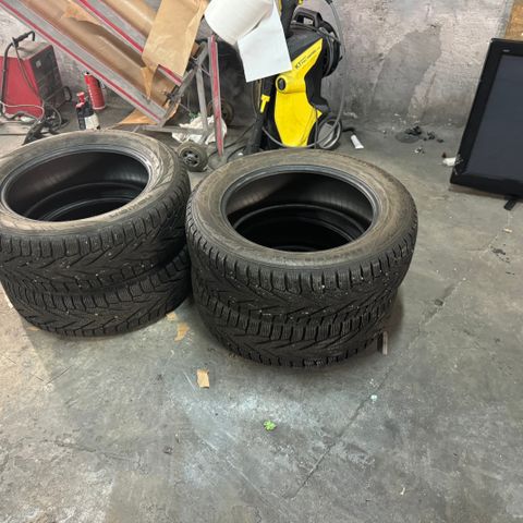 Meget bra  Nokia dekk  225 / 60 R18